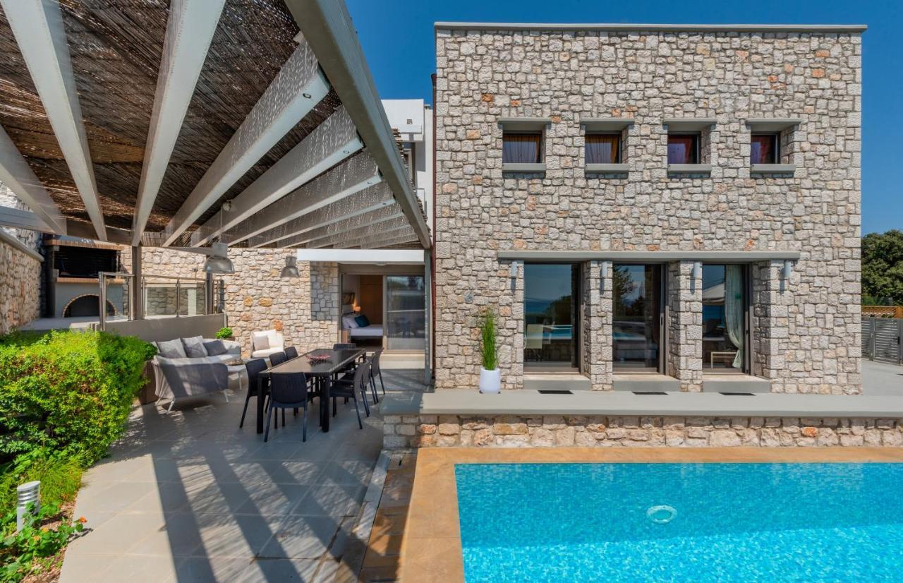 Villa Costamare - Enjoy Lazy Days On The Private Pool-Jacuzzi Pefki Buitenkant foto