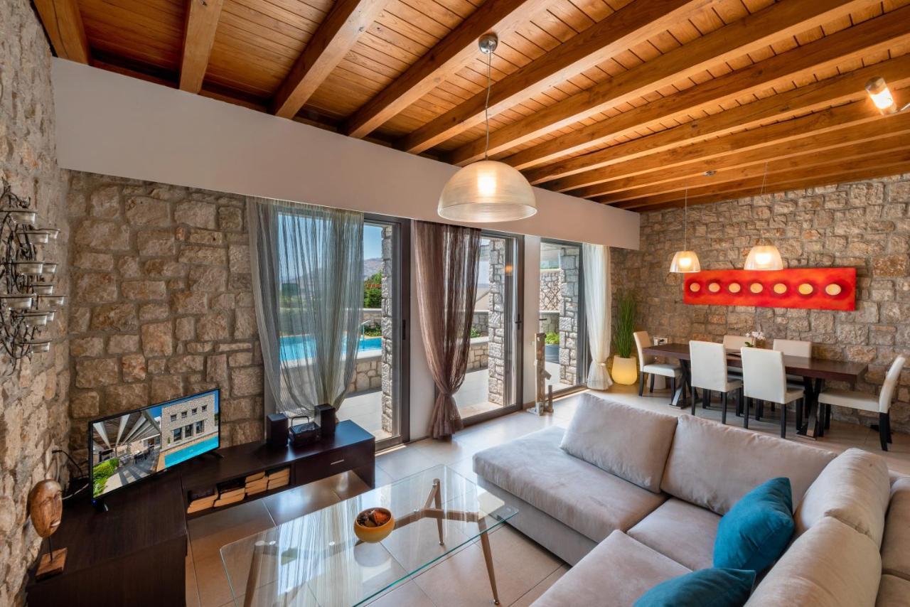 Villa Costamare - Enjoy Lazy Days On The Private Pool-Jacuzzi Pefki Buitenkant foto