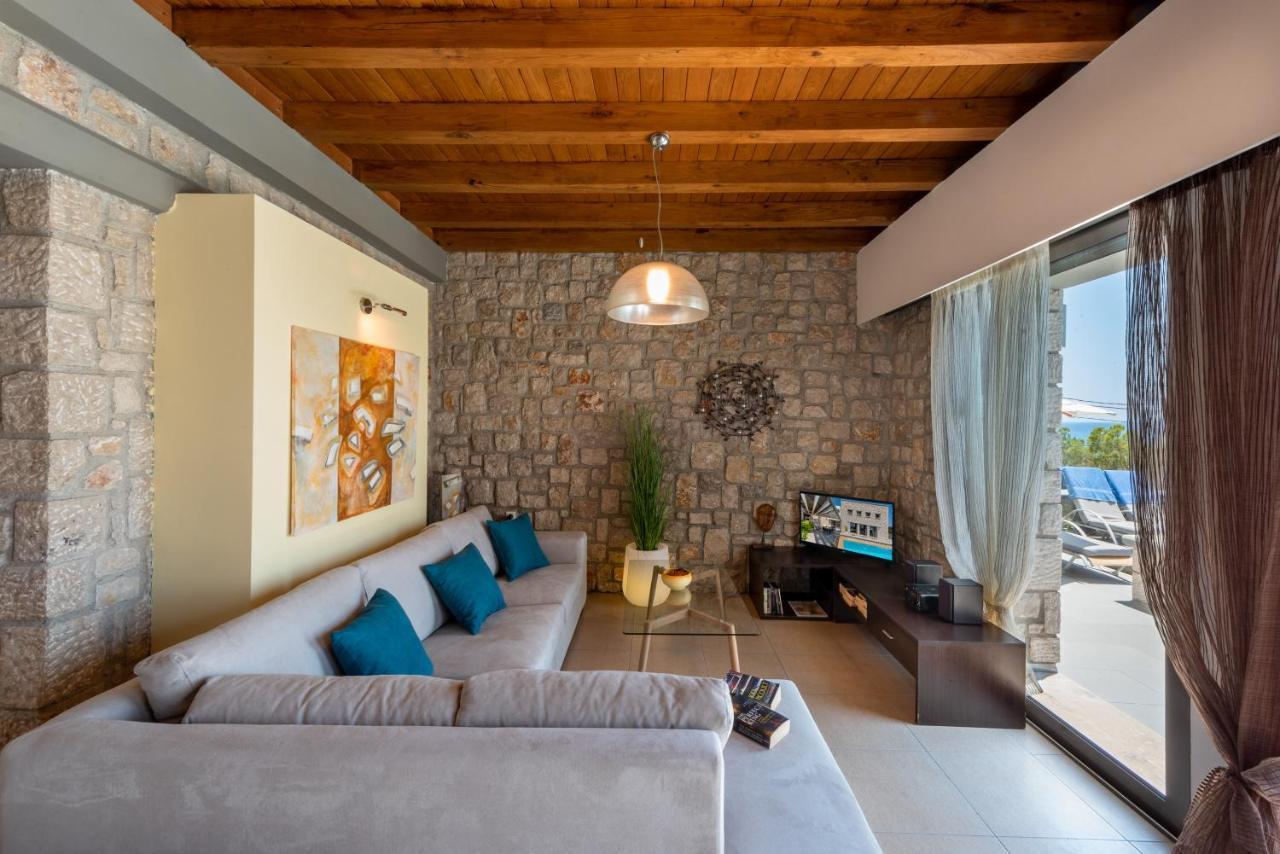 Villa Costamare - Enjoy Lazy Days On The Private Pool-Jacuzzi Pefki Buitenkant foto