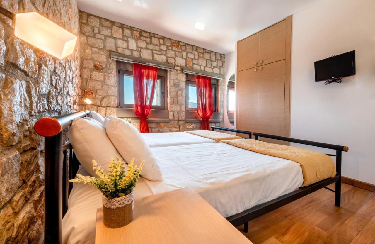 Villa Costamare - Enjoy Lazy Days On The Private Pool-Jacuzzi Pefki Buitenkant foto