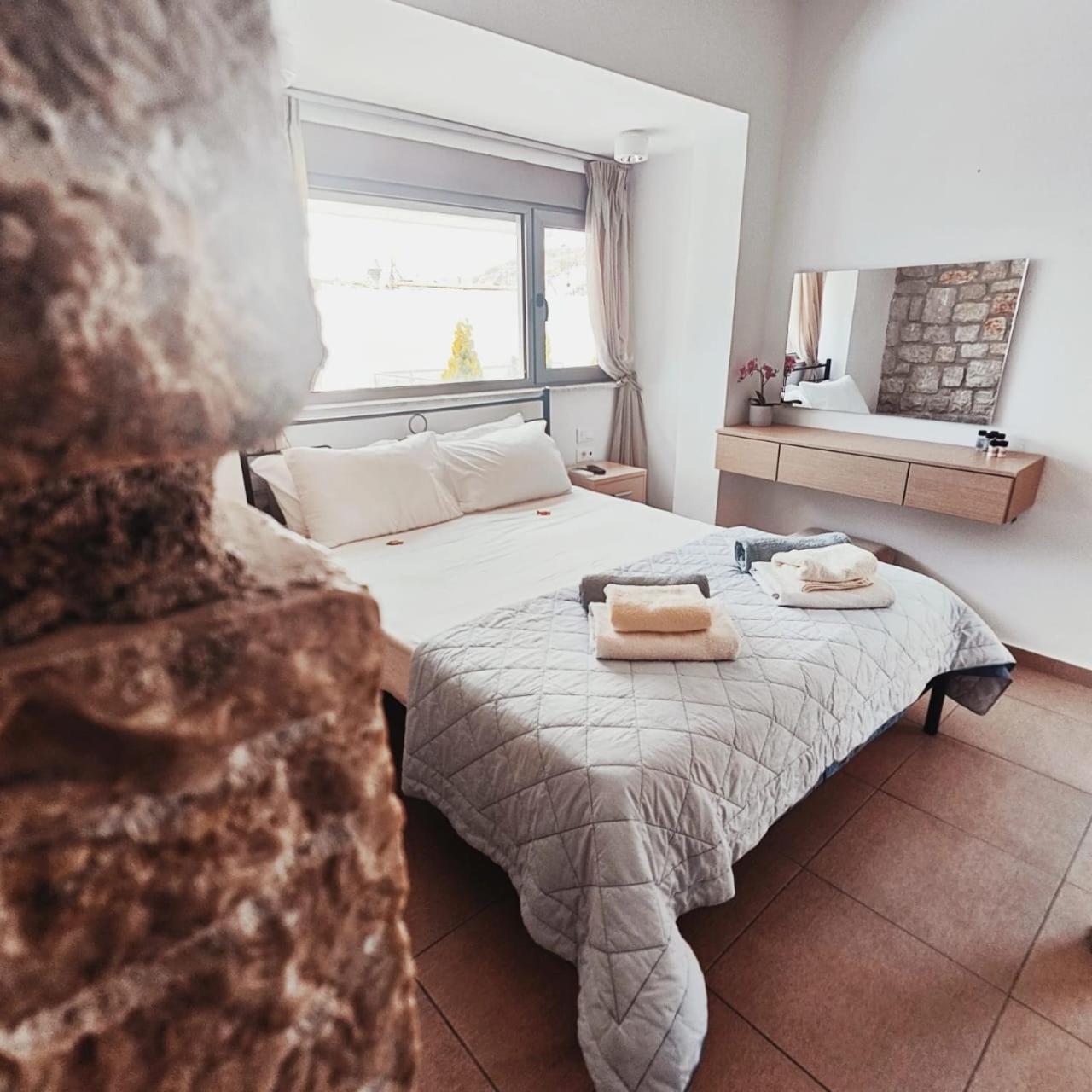 Villa Costamare - Enjoy Lazy Days On The Private Pool-Jacuzzi Pefki Buitenkant foto
