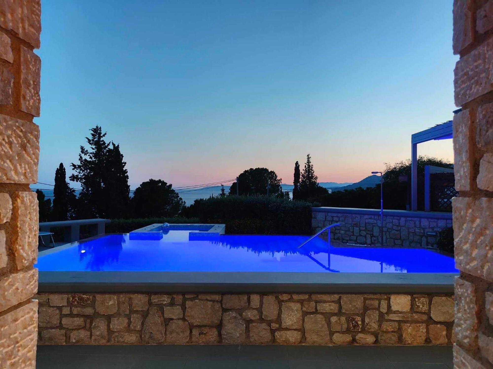 Villa Costamare - Enjoy Lazy Days On The Private Pool-Jacuzzi Pefki Buitenkant foto