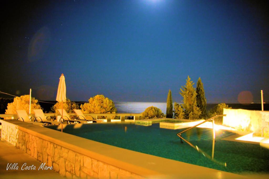 Villa Costamare - Enjoy Lazy Days On The Private Pool-Jacuzzi Pefki Kamer foto